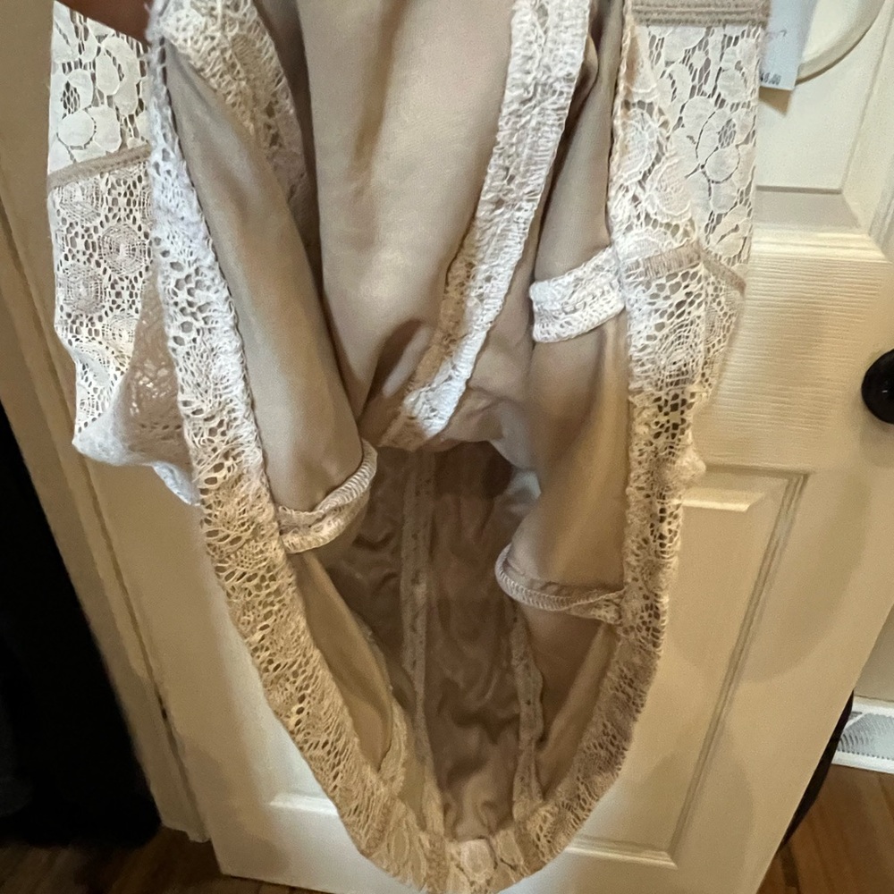NWT! Maggy London Petites Elegant Lace Sleeveless Dress - Picture 7 of 9